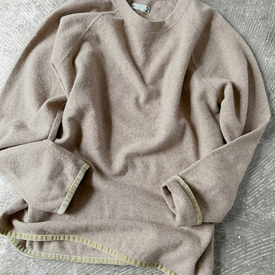 Velvet Trimmed Crew Neck Shirt
