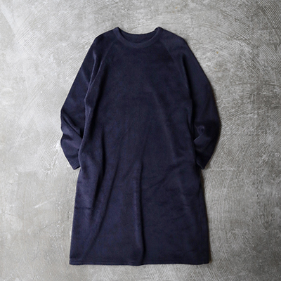 Raglan Sleeve Crew Neck Shirt